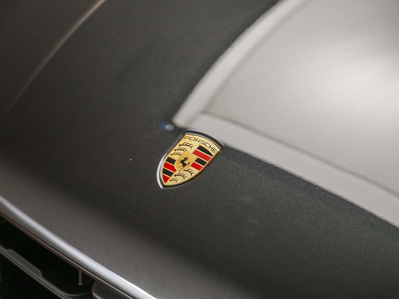 Certified 2025 Porsche Macan S AWD/4WD image 10