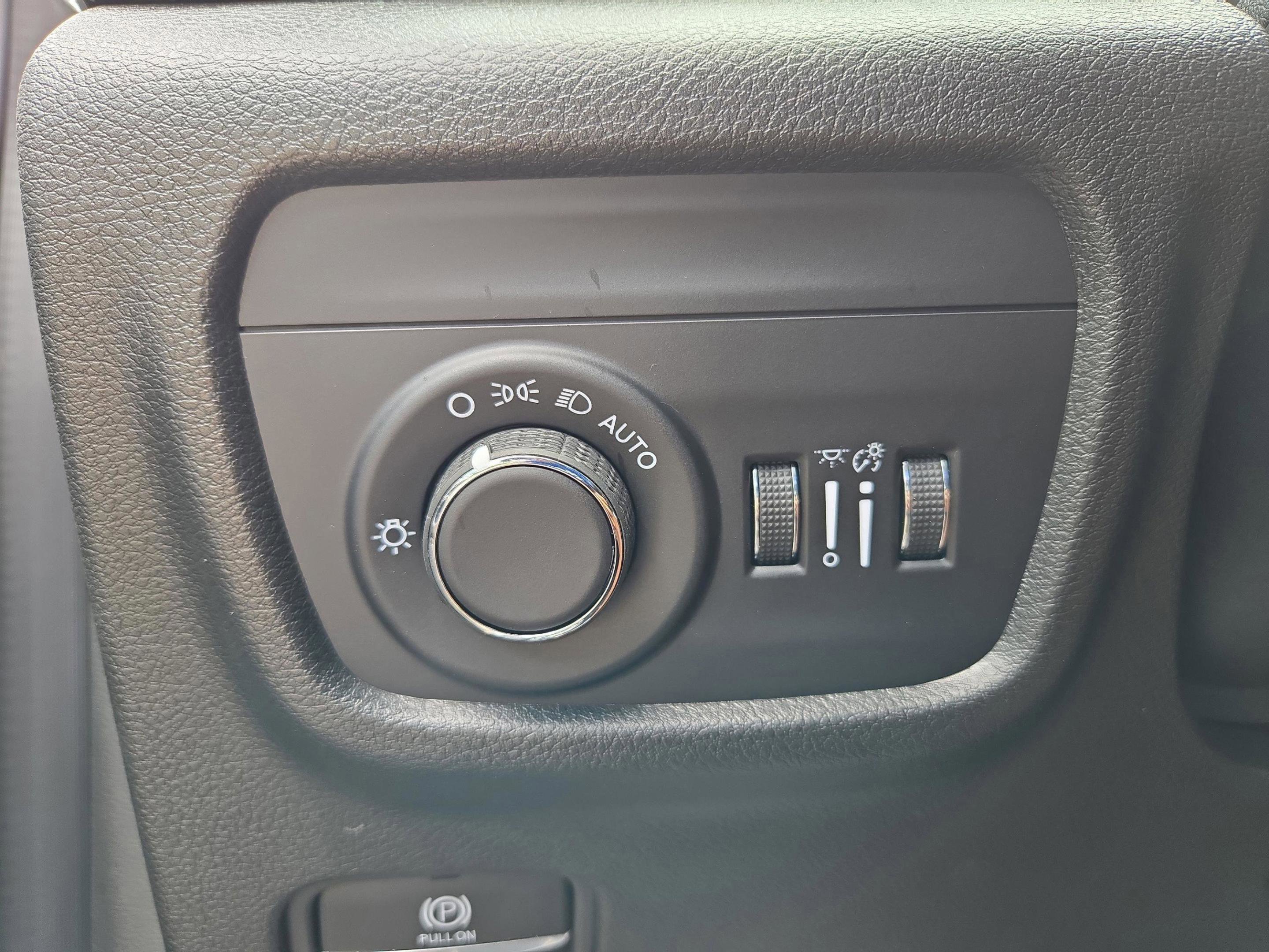 New 2025 Jeep Grand Cherokee L Altitude image 34