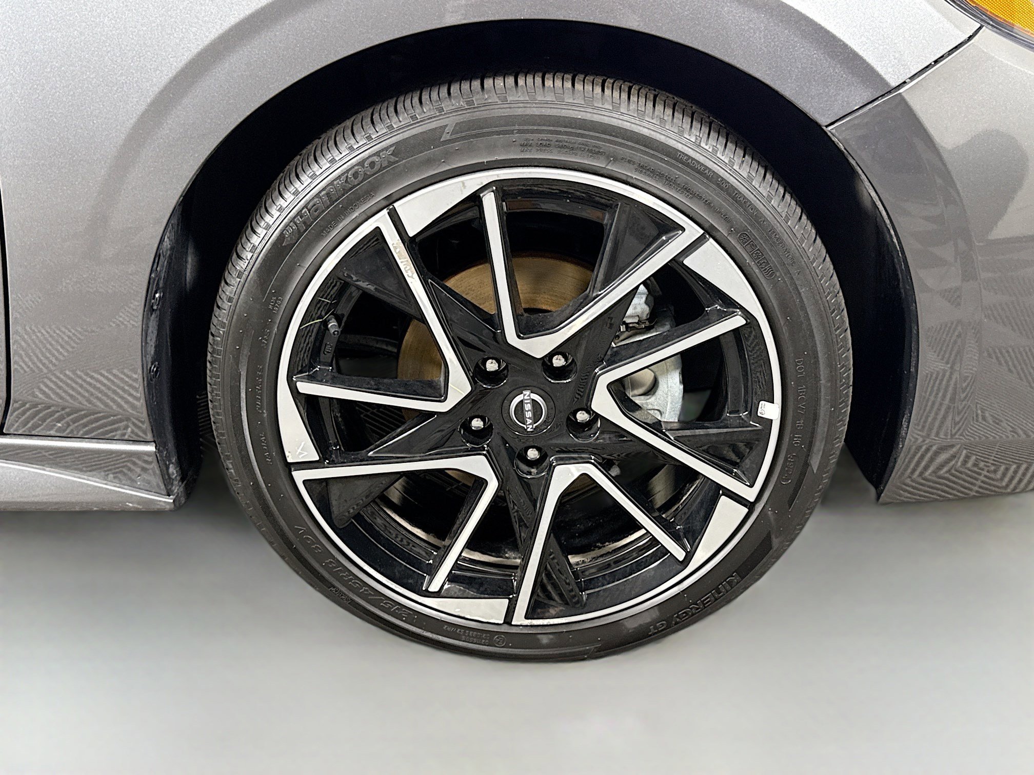 Used 2025 Nissan Sentra SR image 32