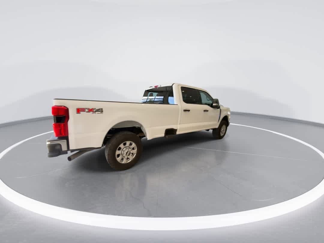 Used 2023 Ford F350 XLT w/ 360-Degree Camera Package AWD/4WD image 8