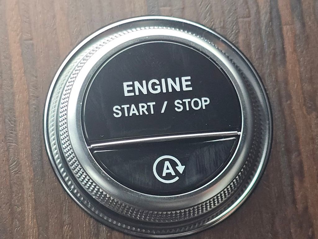 New 2026 Mercedes-Benz GLC 300 4MATIC image 37