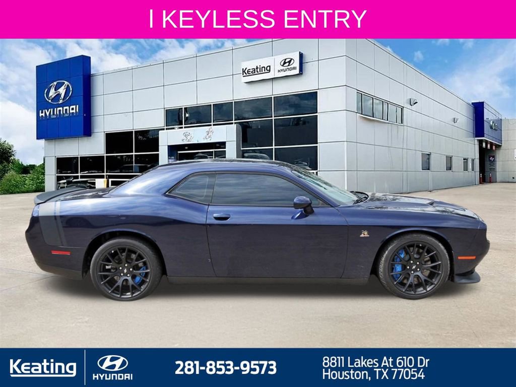 Used 2017 Dodge Challenger R/T Scat Pack w/ Dynamics Package RWD image 4