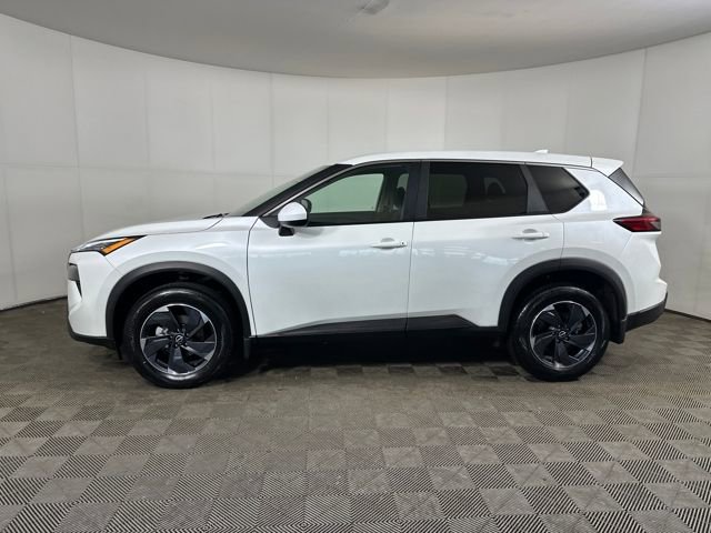 Certified 2025 Nissan Rogue SV image 6