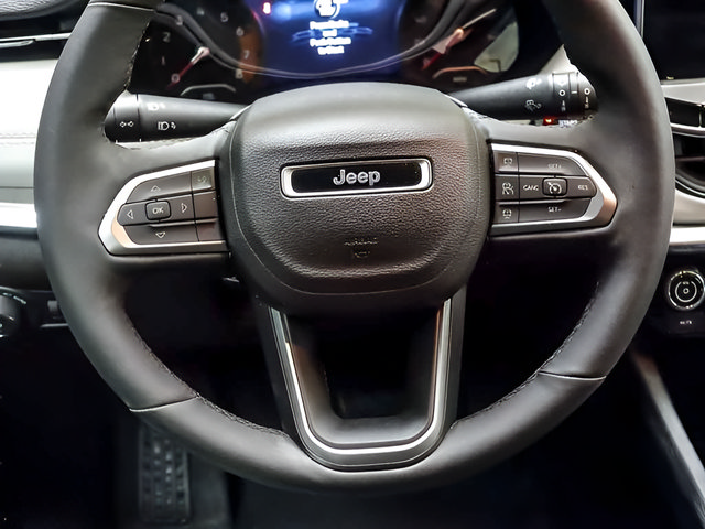 Used 2023 Jeep Compass Limited AWD/4WD image 14