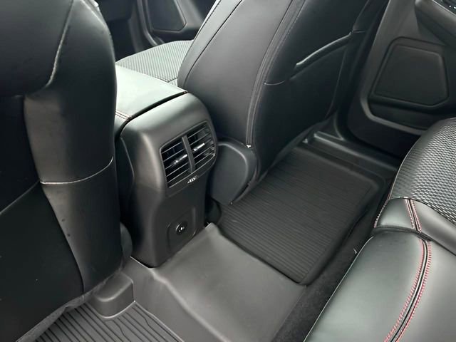Used 2024 Ford Escape ST-Line w/ Equipment Group 301A FWD image 39