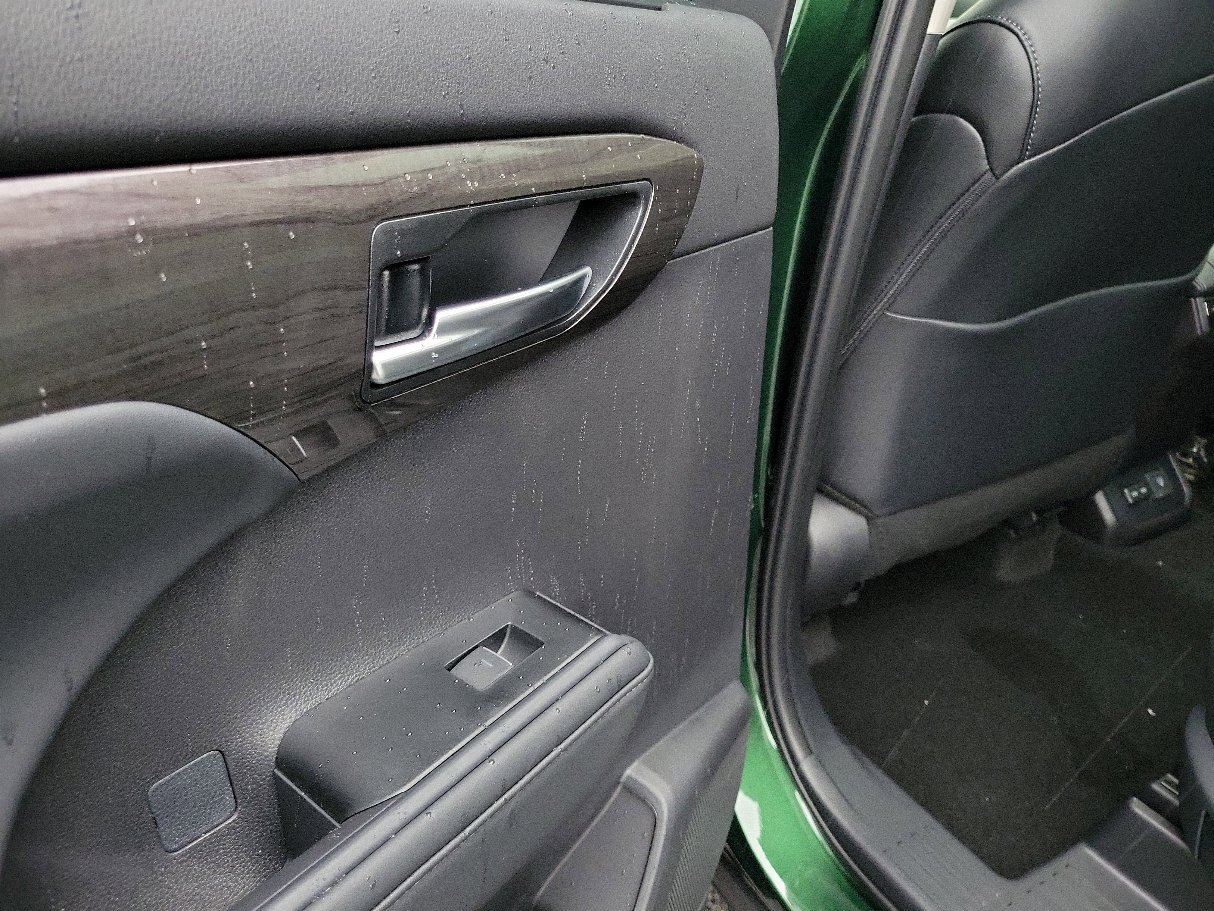 New 2025 Toyota Highlander Platinum image 13