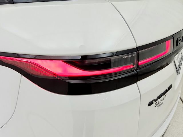 New 2025 Land Rover Range Rover Evoque Dynamic SE image 19