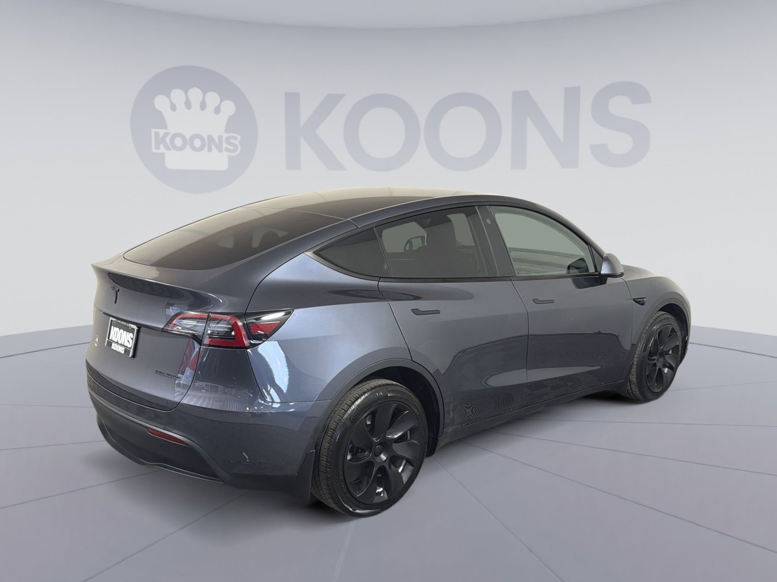 Used 2023 Tesla Model Y Long Range image 7