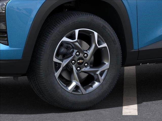 New 2025 Chevrolet Trax LT w/ Sunroof Package image 9