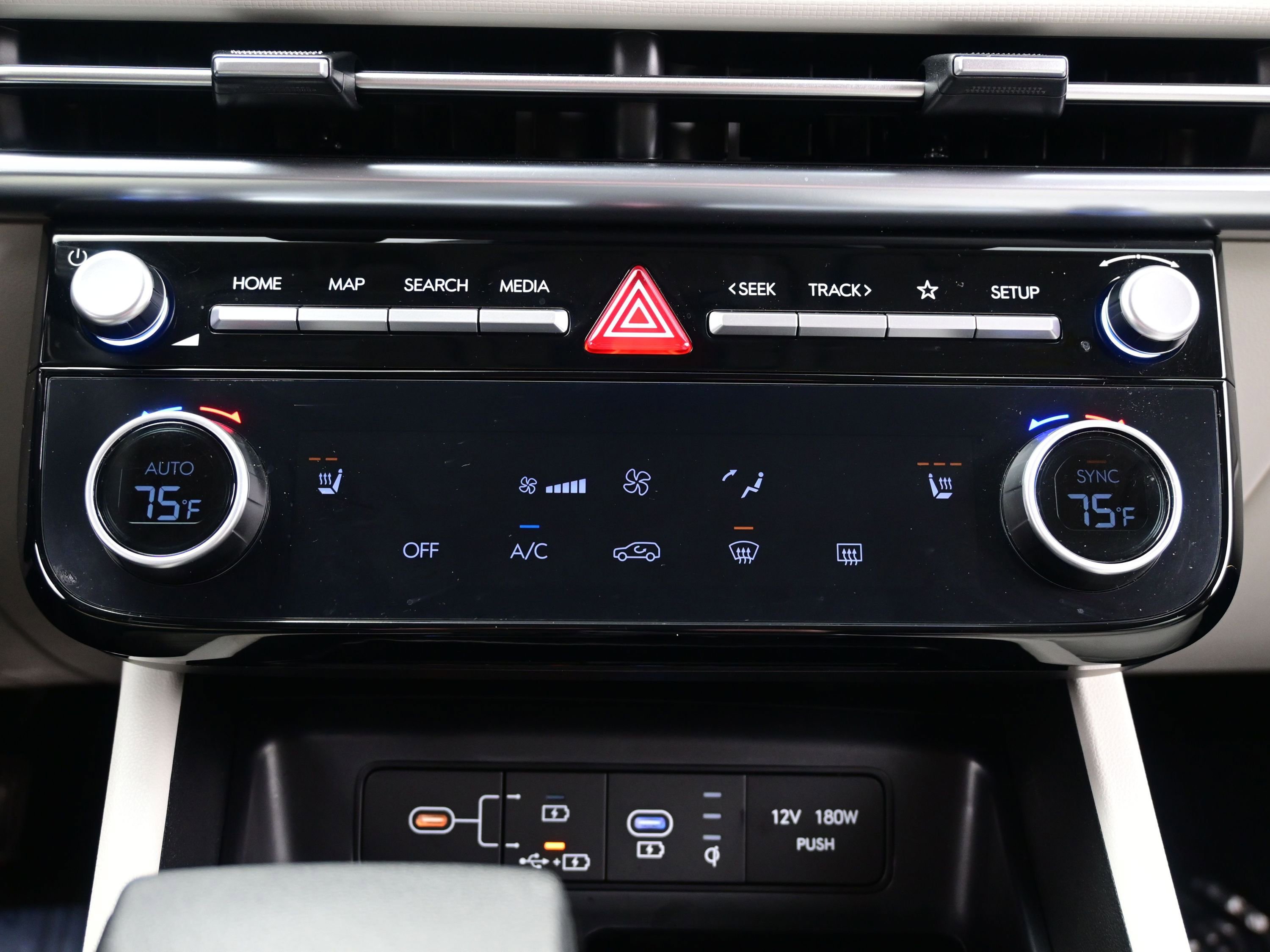 Certified 2025 Hyundai Tucson SEL image 20