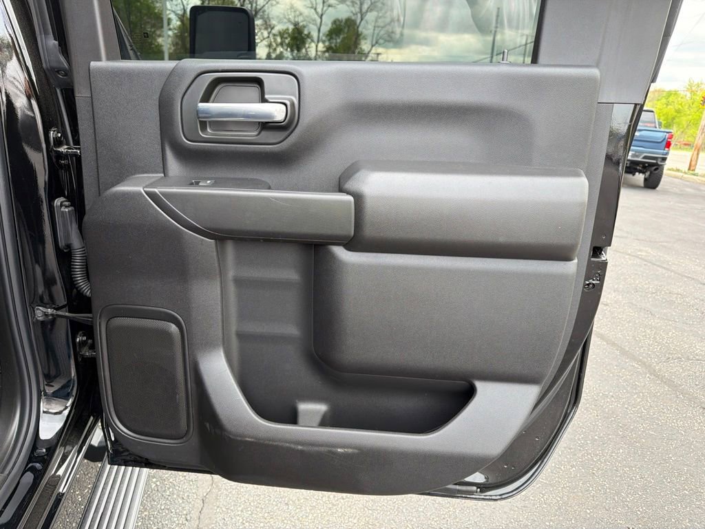 Used 2025 Chevrolet Silverado 2500 Custom w/ Custom Value Package AWD/4WD image 25