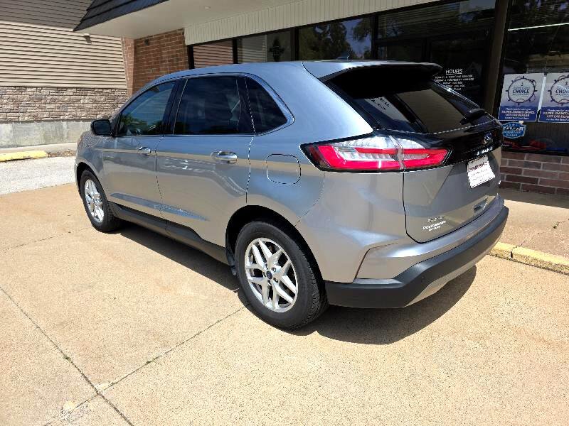 Used 2022 Ford Edge SEL image 4