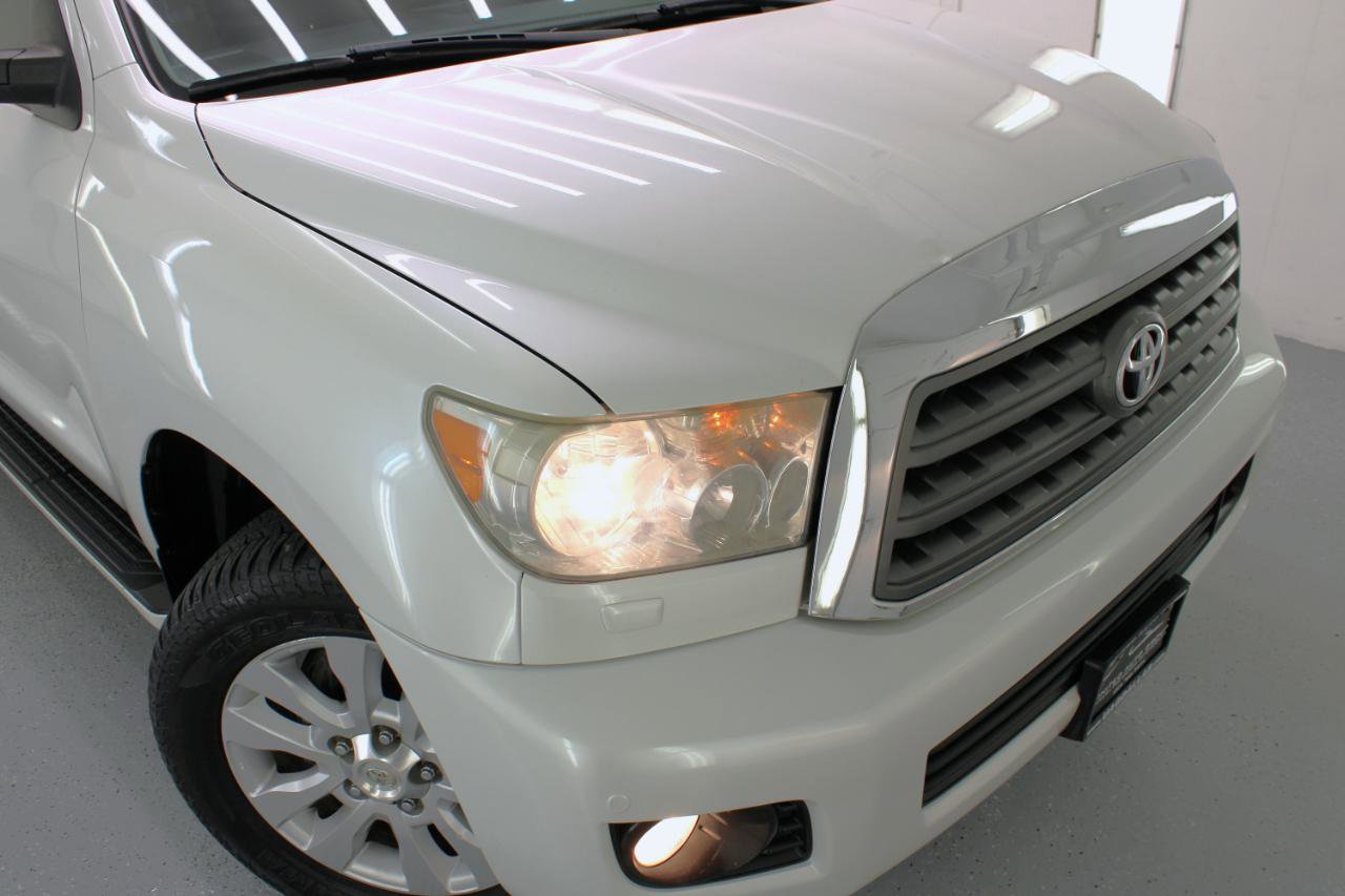 Used 2008 Toyota Sequoia Platinum image 18