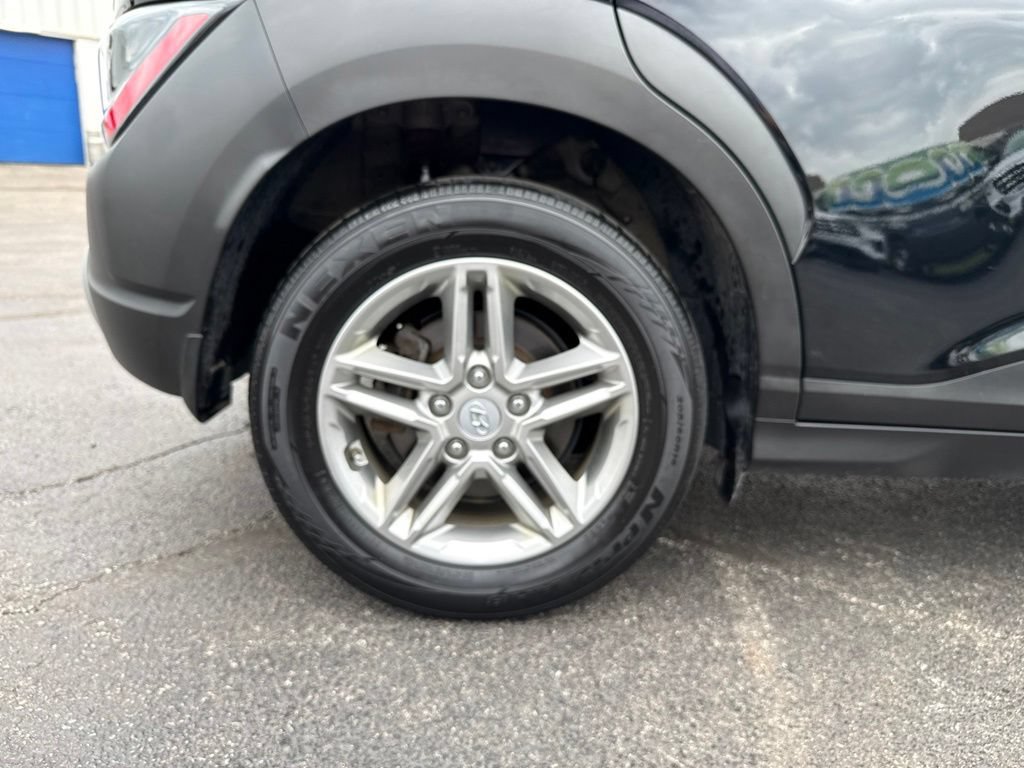 Used 2023 Hyundai Kona SE AWD/4WD image 41