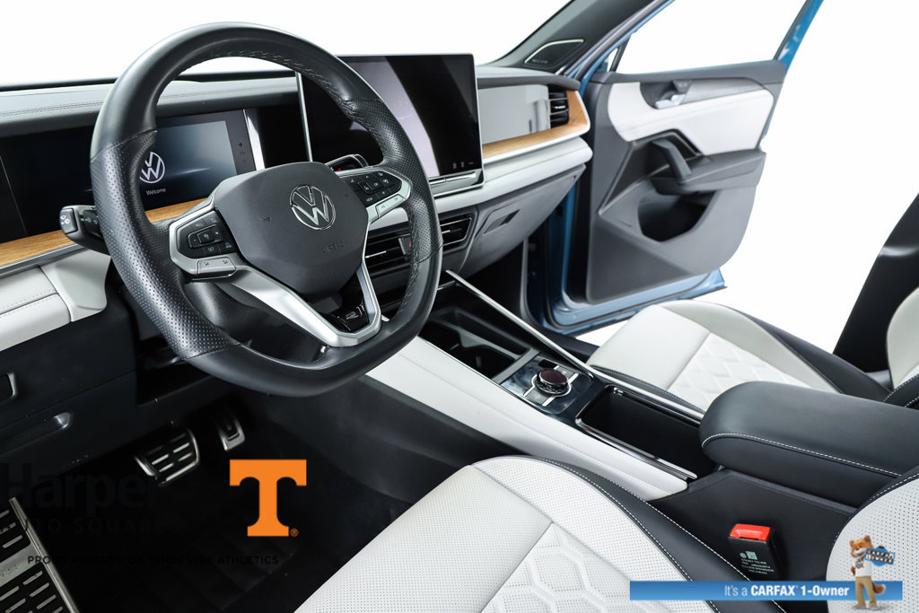 Used 2025 Volkswagen Tiguan SEL R-Line AWD/4WD image 58