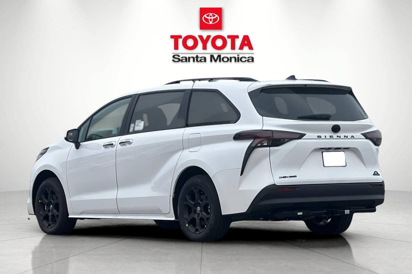 New 2026 Toyota Sienna XLE Woodland Edition AWD/4WD image 5