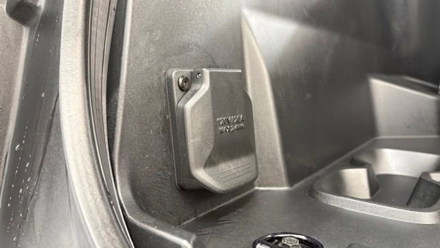 Used 2025 Chevrolet Silverado EV LT AWD/4WD image 12