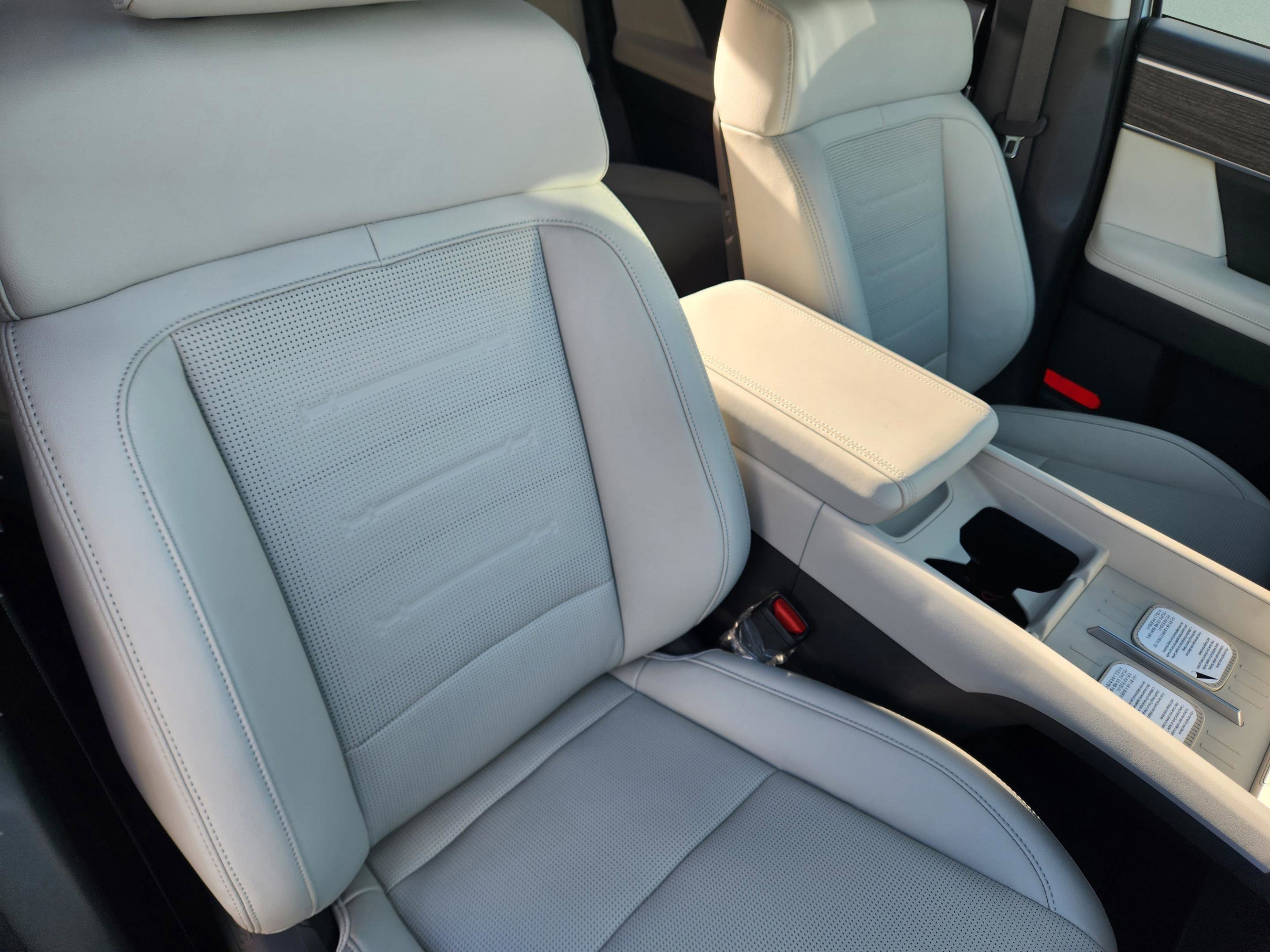 New 2026 Hyundai Santa Fe Limited image 25