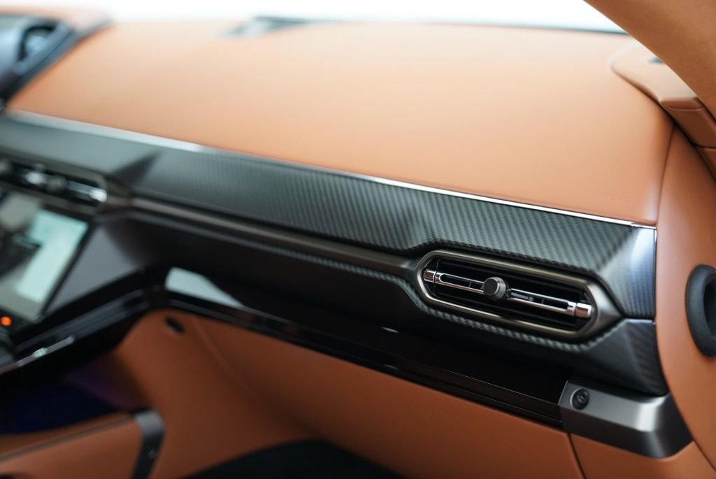 New 2026 Aston Martin V8 Vantage S image 40