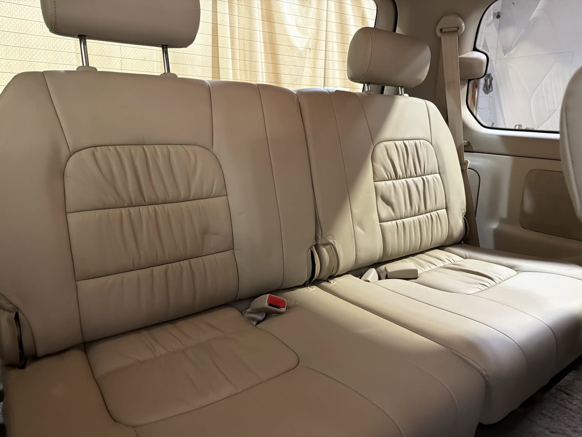 Used 2000 Lexus LX 470 4WD image 24