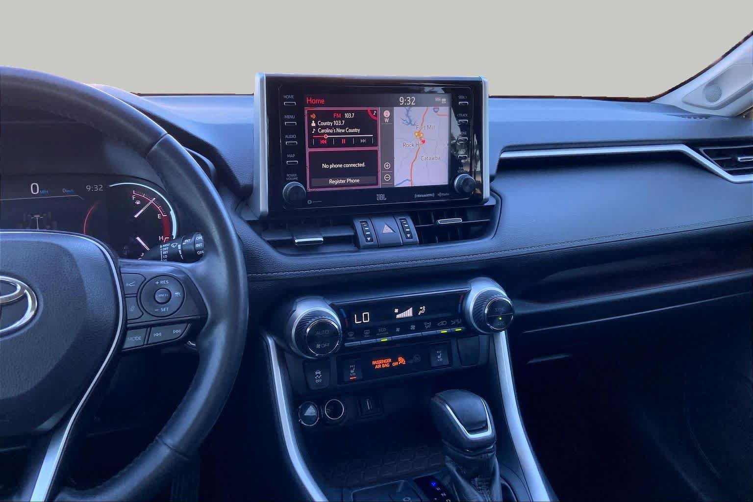 Used 2020 Toyota RAV4 Limited AWD/4WD image 7