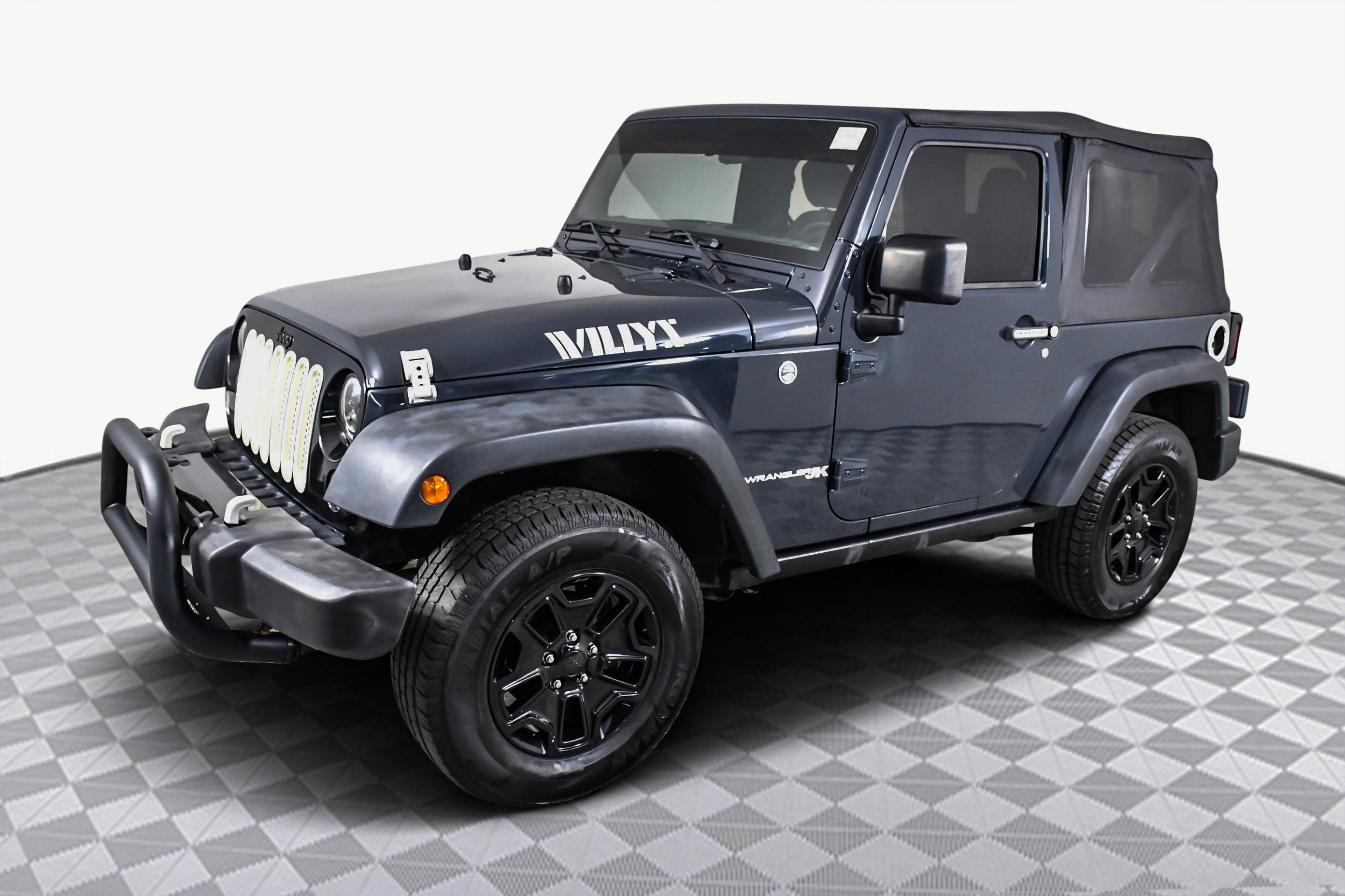 Used 2018 Jeep Wrangler Sport image 4