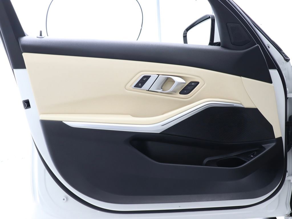 Used 2023 BMW 330i Sedan RWD image 38