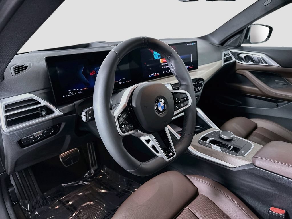 Used 2025 BMW 430i xDrive Coupe w/ M Sport Package AWD/4WD image 4
