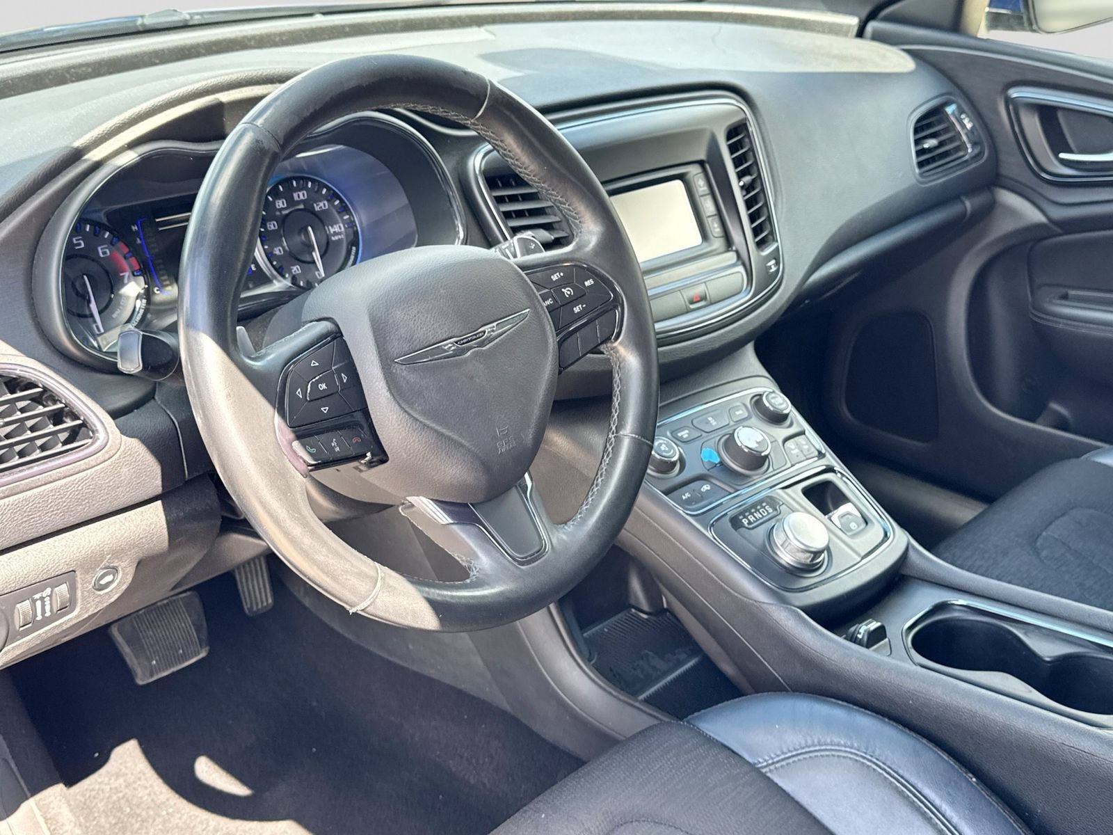 Used 2016 Chrysler 200 S FWD image 2