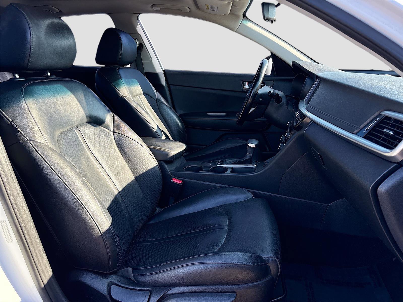 Used 2020 Kia Optima SE image 28