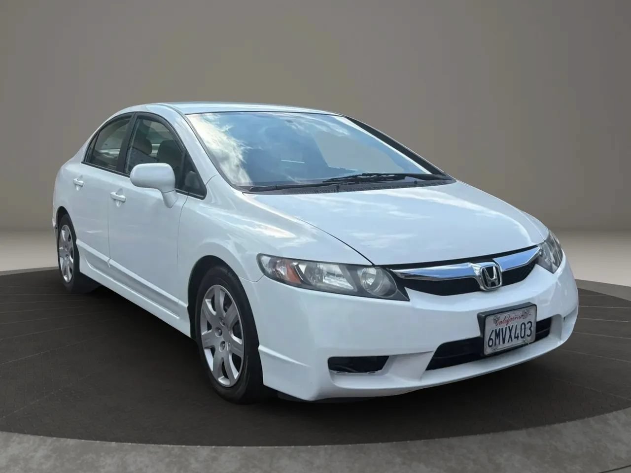 Used 2010 Honda Civic LX image 4