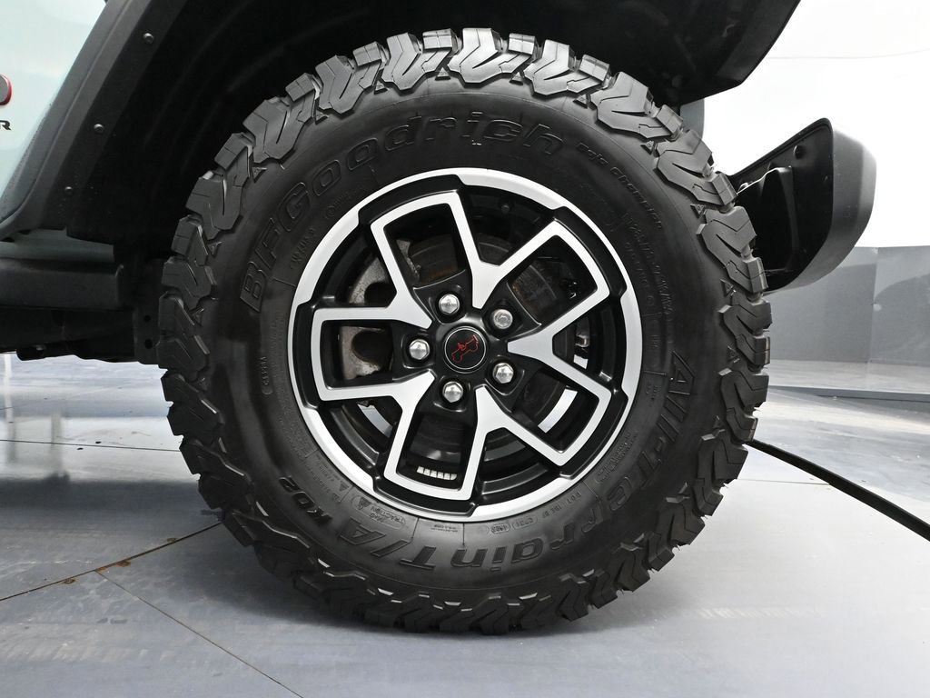 Used 2024 Jeep Wrangler Unlimited Rubicon w/ Convenience Group image 17