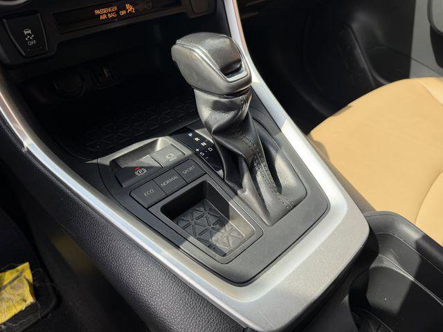 Certified 2019 Toyota RAV4 XLE Premium FWD image 17