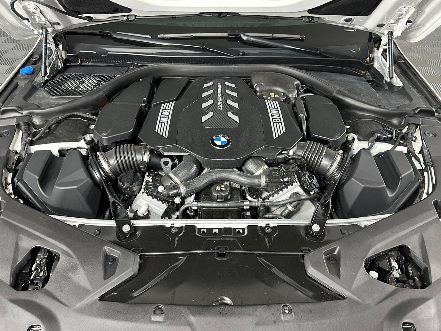Certified 2024 BMW M850i Gran Coupe xDrive AWD/4WD image 9