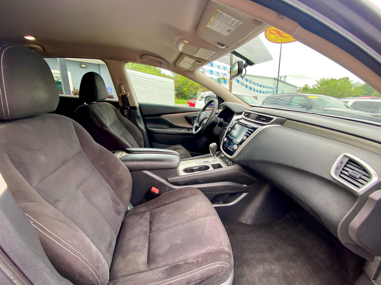 Used 2018 Nissan Murano SV image 9