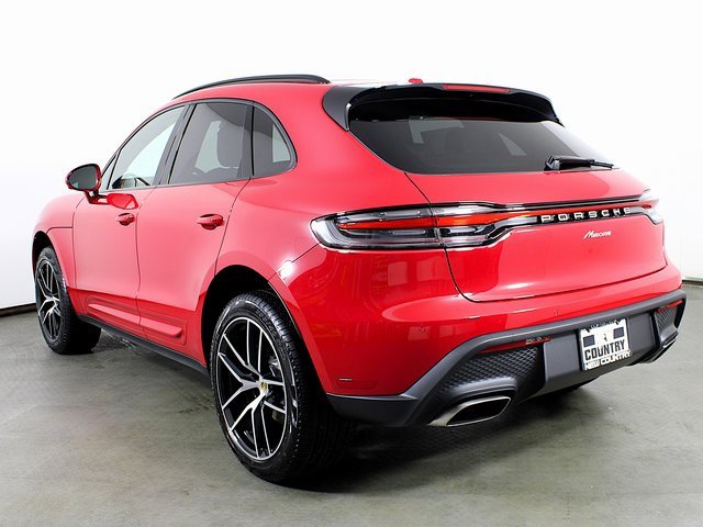 New 2026 Porsche Macan image 3