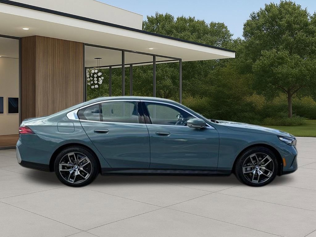 New 2026 BMW i5 eDrive40 w/ Premium Package image 7