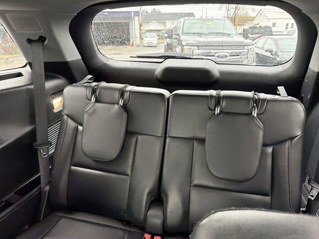Used 2022 Ford Explorer Limited image 14
