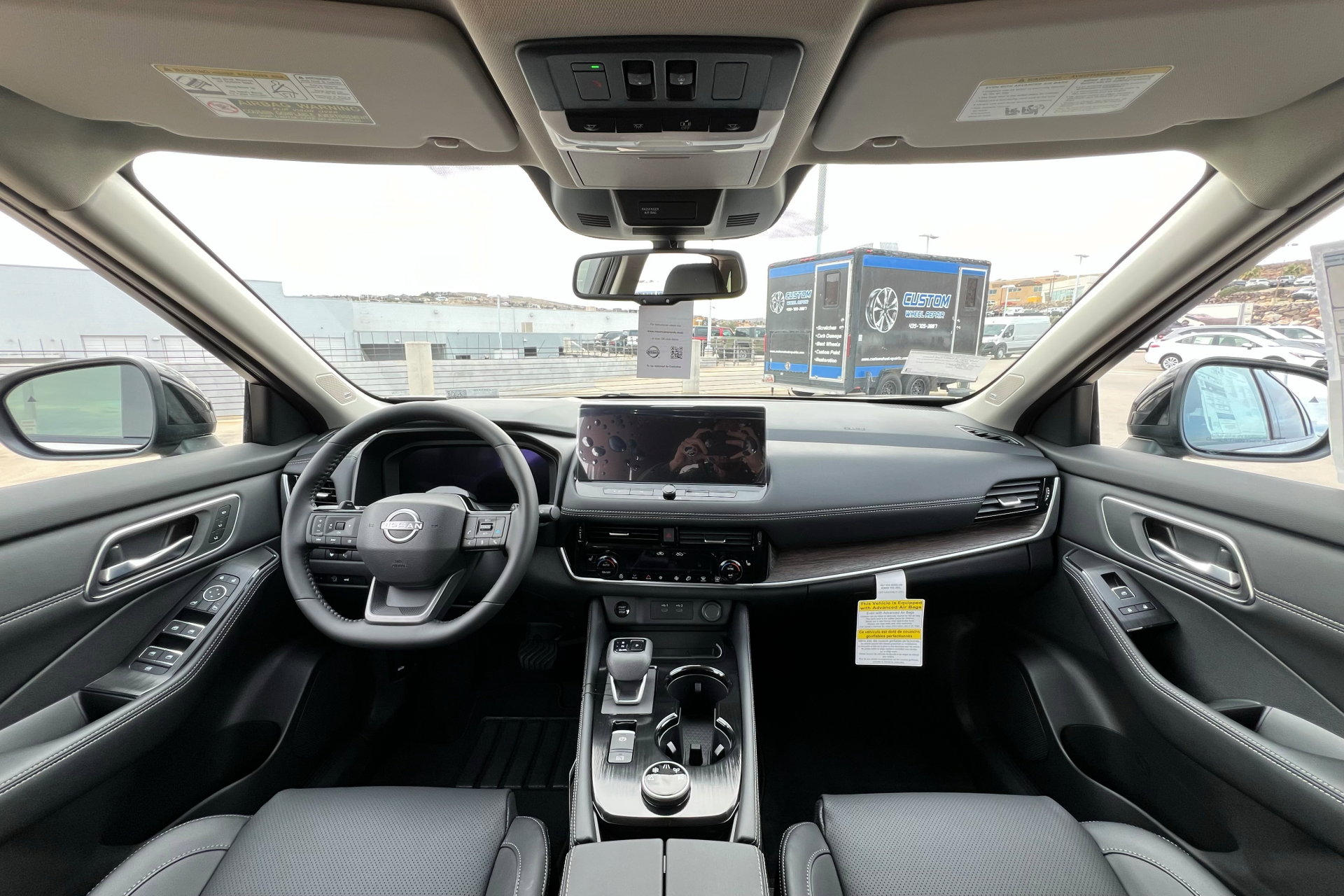 New 2026 Nissan Rogue Platinum image 9