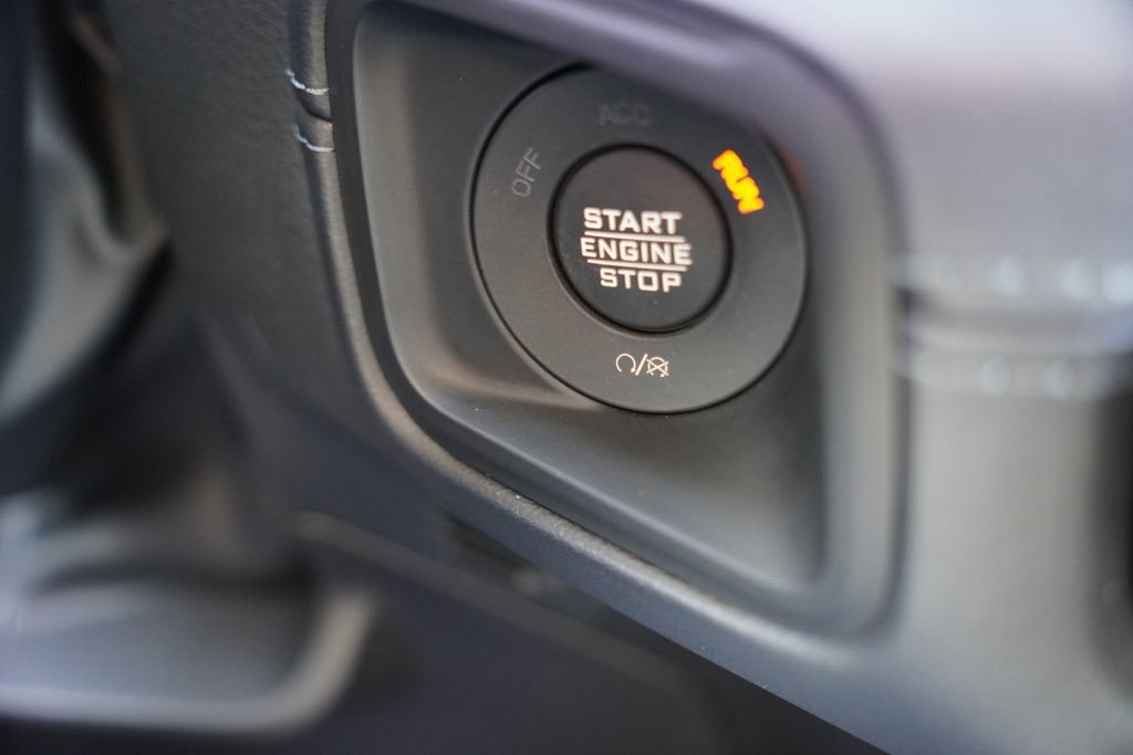 Certified 2025 Jeep Wrangler Unlimited Sahara w/ Safety Group image 28