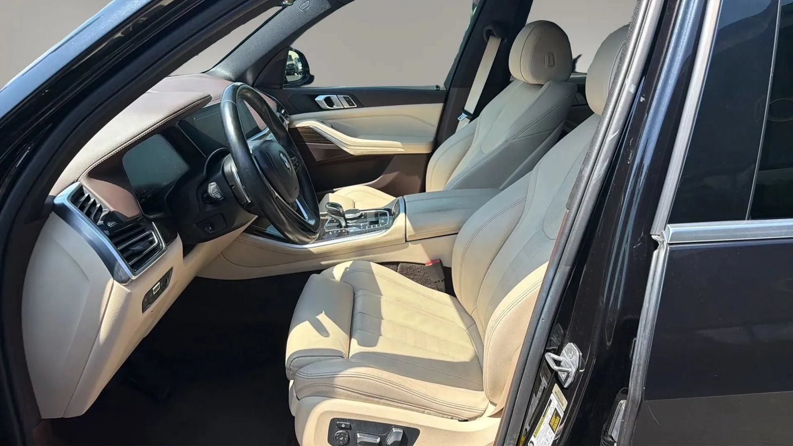 Used 2019 BMW X5 xDrive40i w/ Convenience Package AWD/4WD image 9