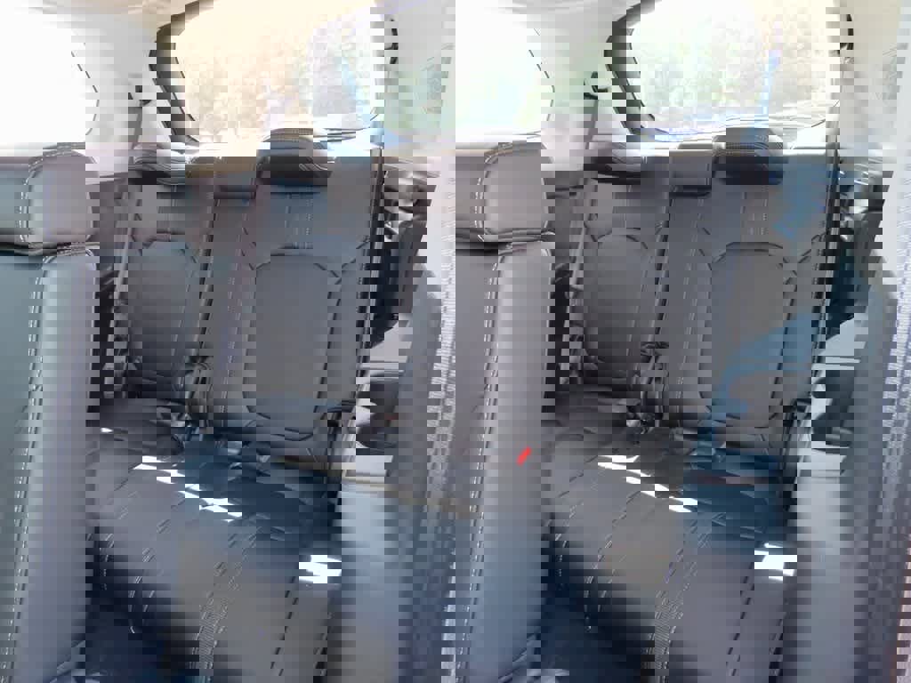 New 2025 Honda Pilot Touring image 14