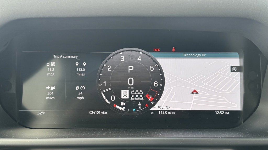 Used 2023 Land Rover Defender 130 SE image 20