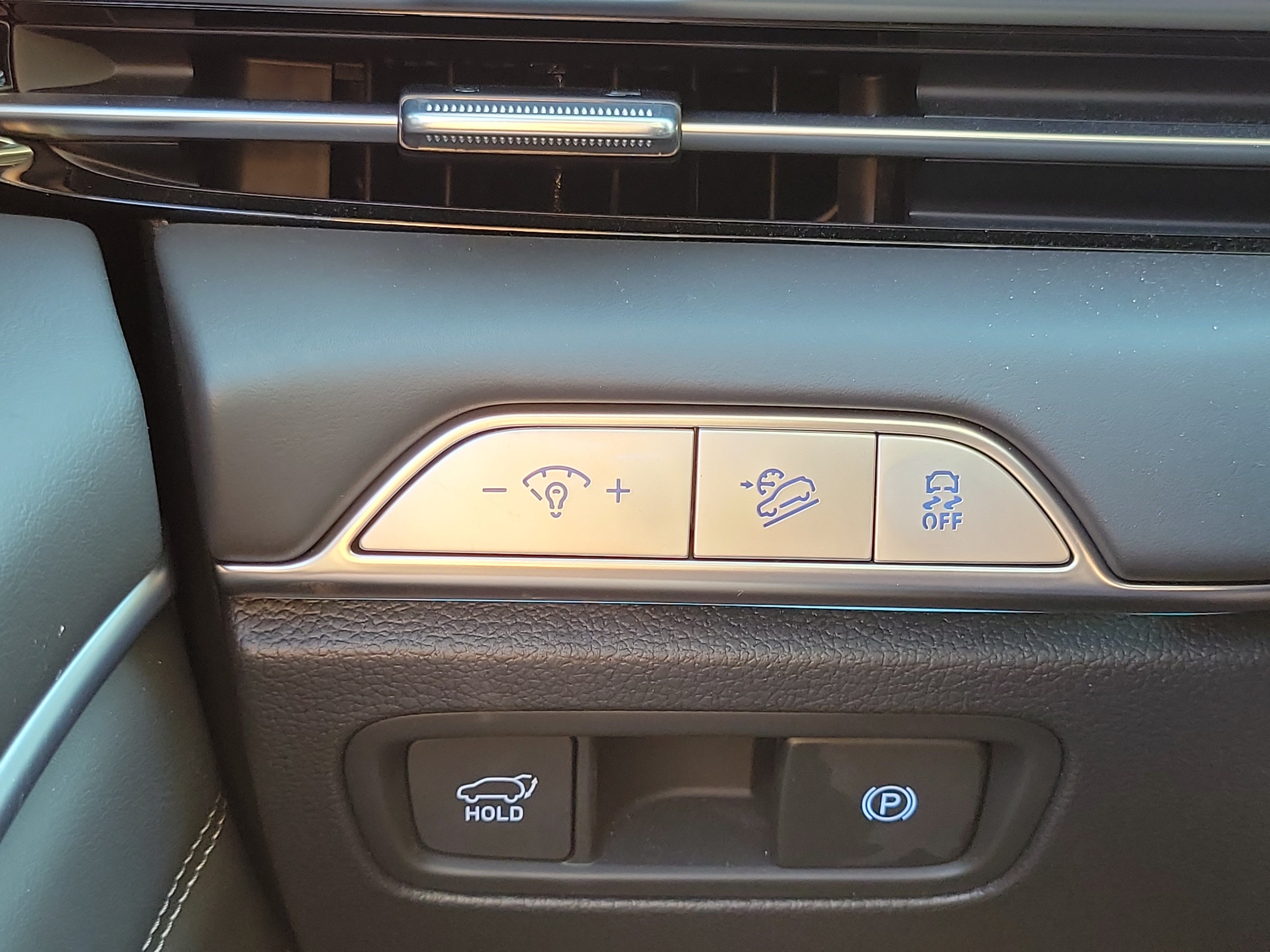 Certified 2026 Genesis GV80 2.5T Prestige AWD/4WD image 12
