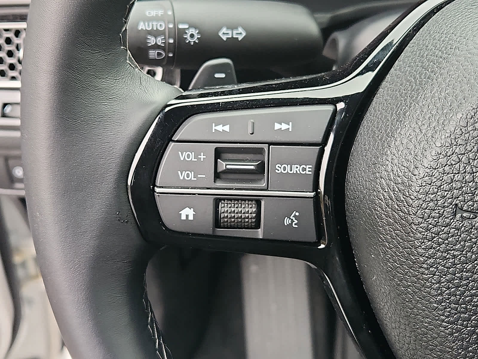 Used 2025 Honda Civic Sport image 21