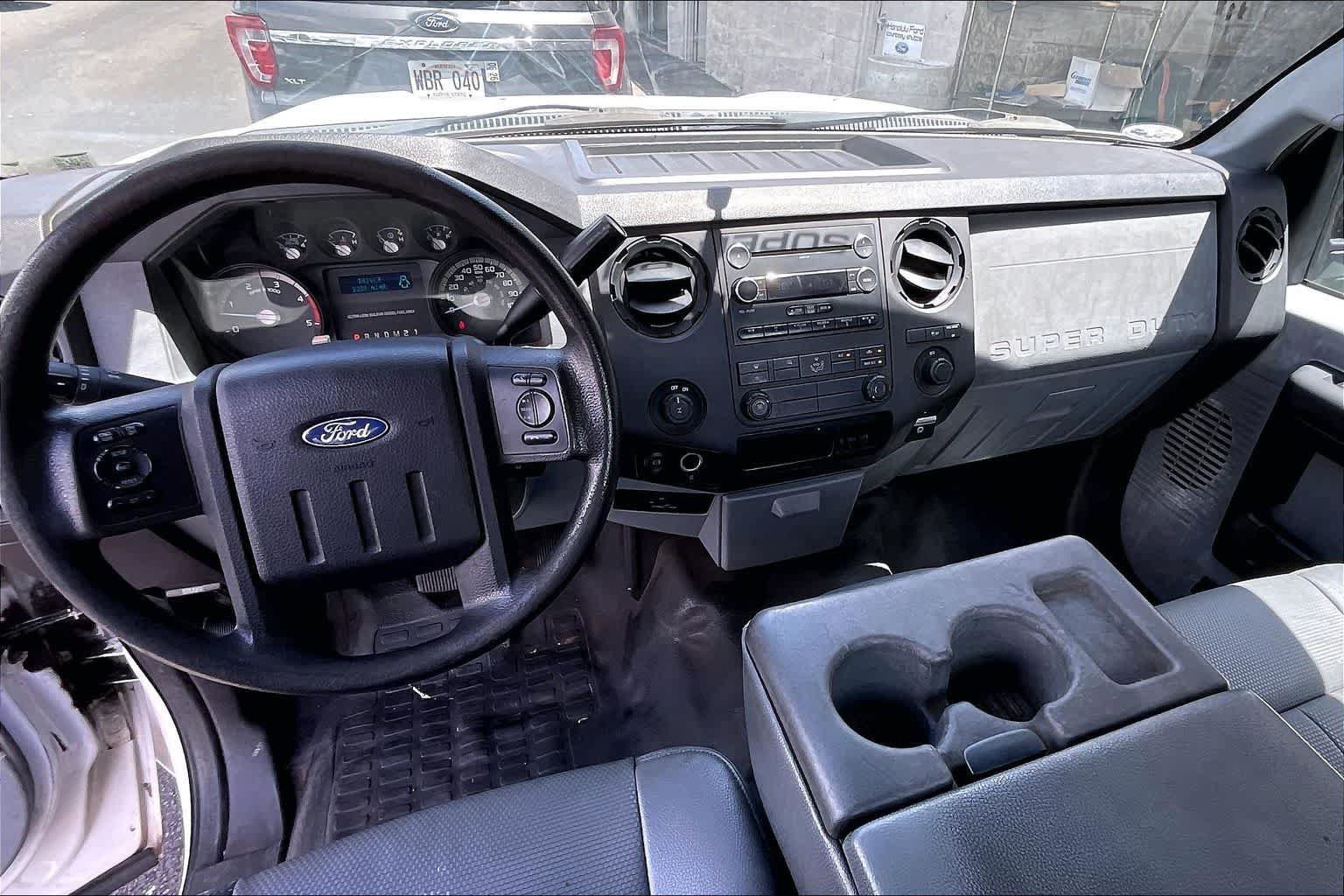 Used 2015 Ford F250 XL w/ Power Equipment Group RWD image 10