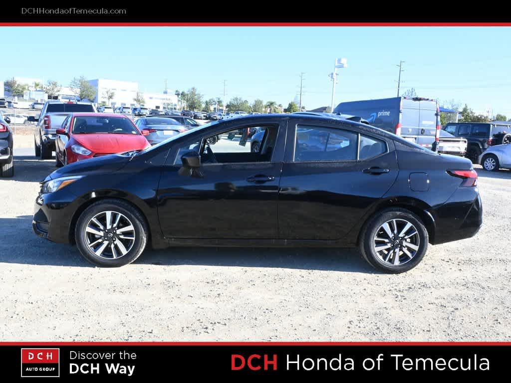 Used 2025 Nissan Versa SV FWD image 4
