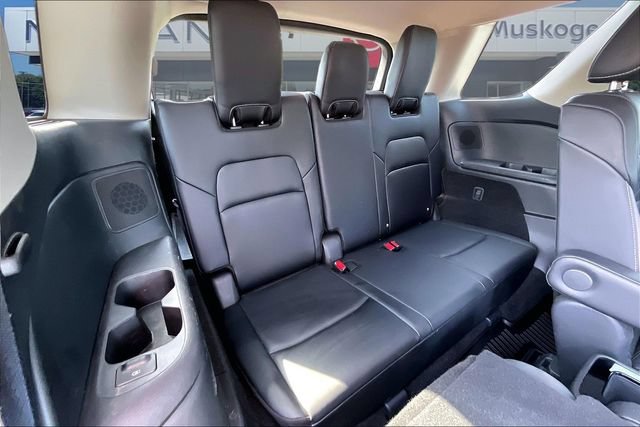 Used 2023 Nissan Pathfinder Platinum FWD image 25