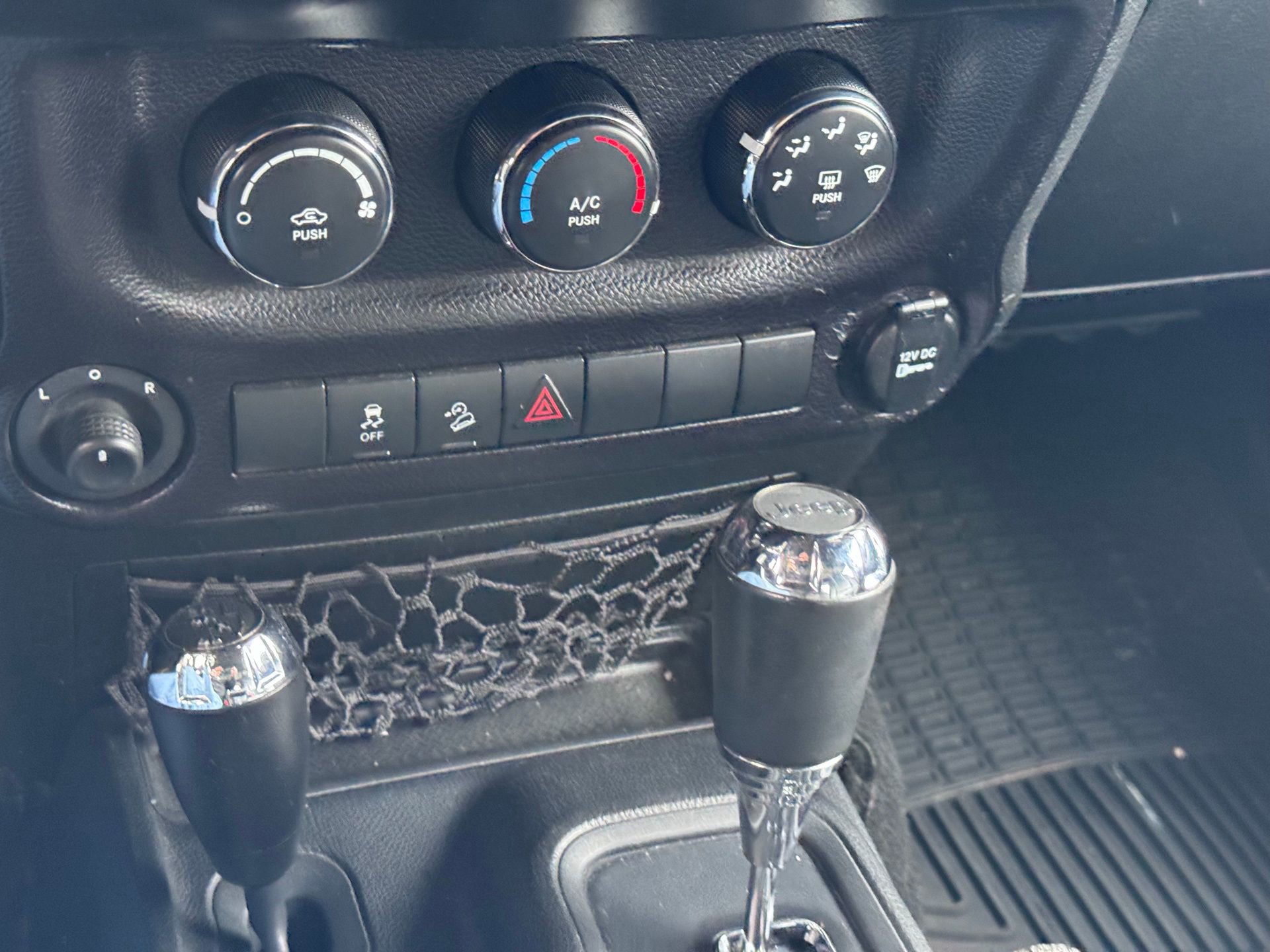 Used 2015 Jeep Wrangler Unlimited Sport w/ Quick Order Package 24S image 22