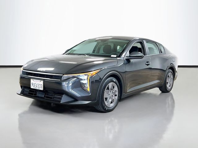 Certified 2025 Kia K4 LX image 3